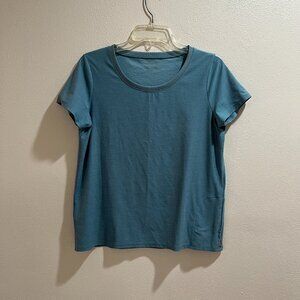 EDDIE BAUER Women's Blue Short-Sleeve Top - Size S (but fits like a M)
